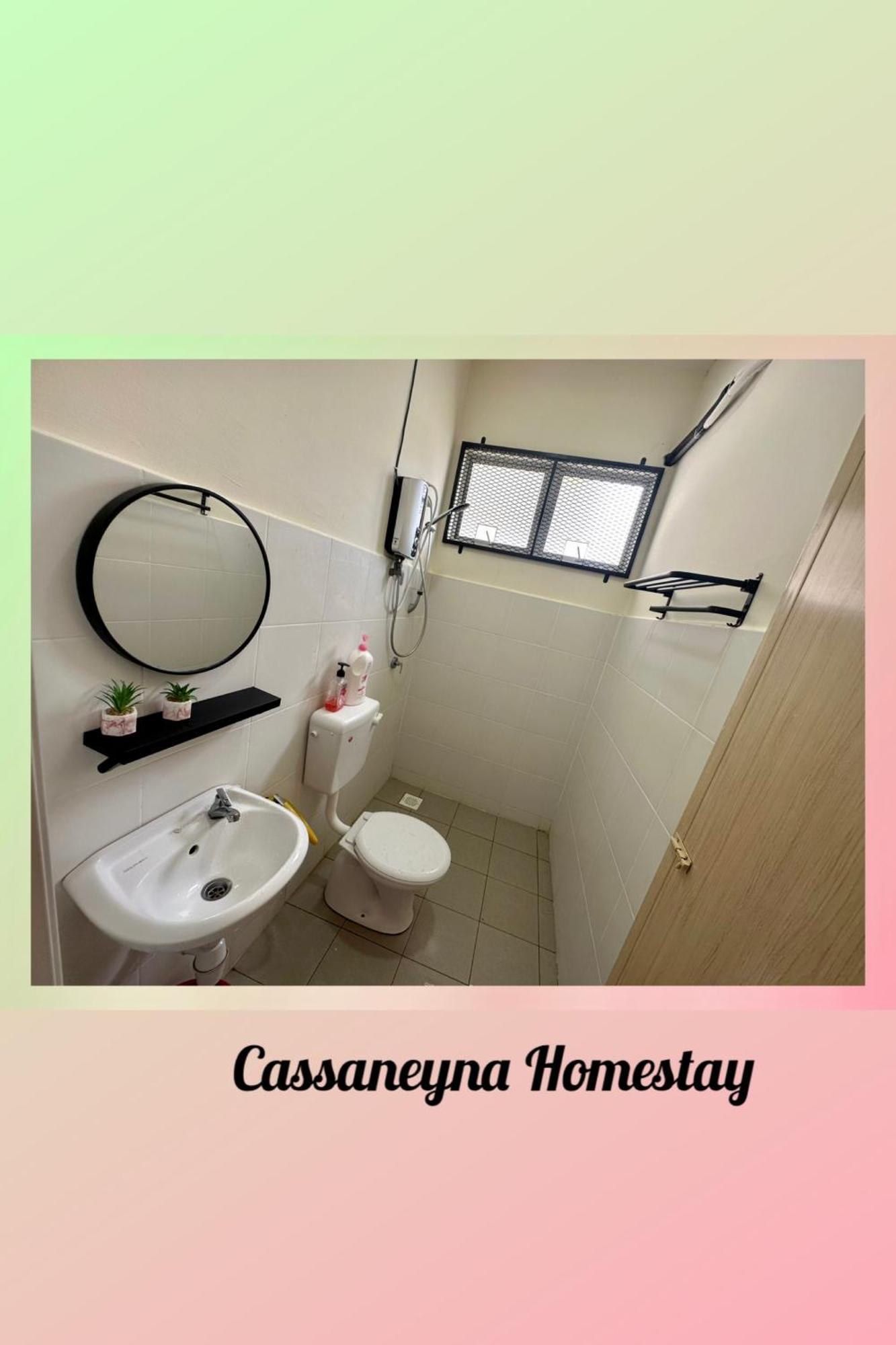 Cassaneyna Homestay Kuantan Exterior foto